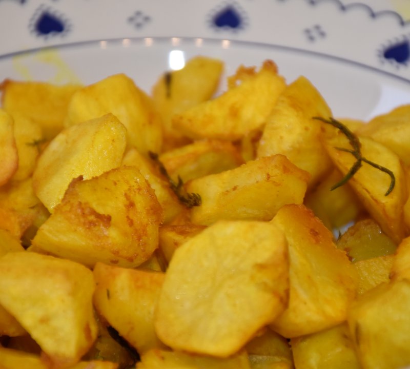 Patate arrosto alla curcuma