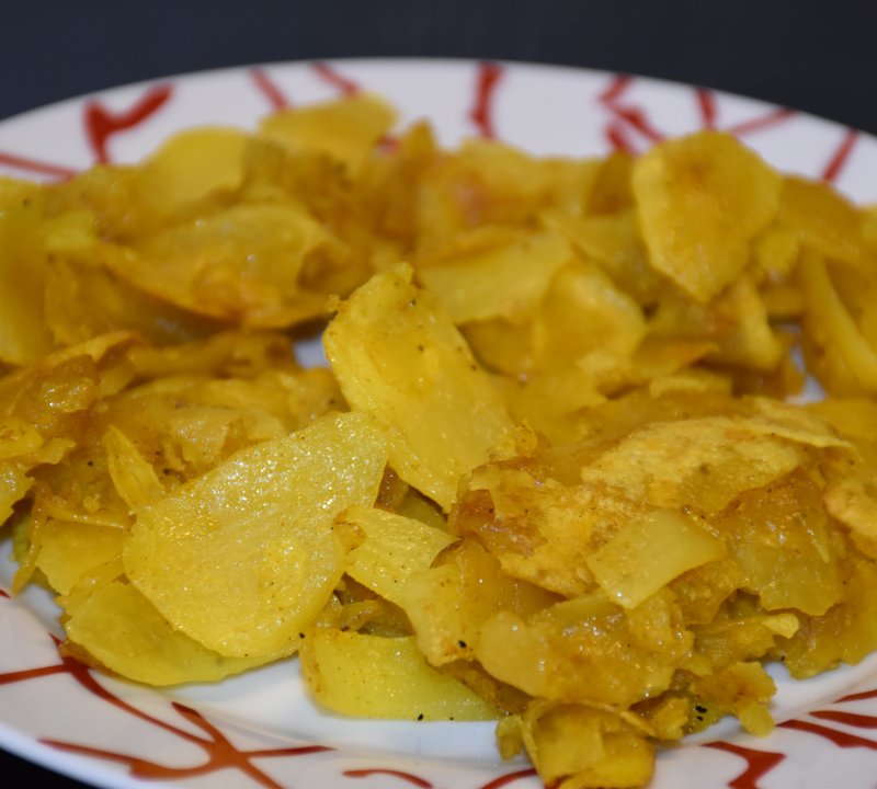 Chips di patate al curry