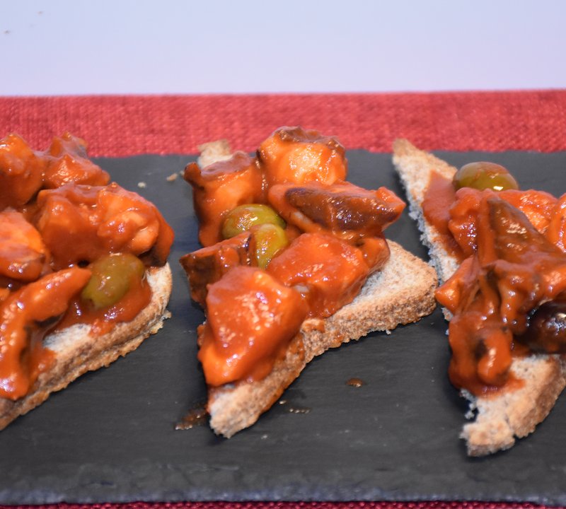 Crostini con sugo di polpo