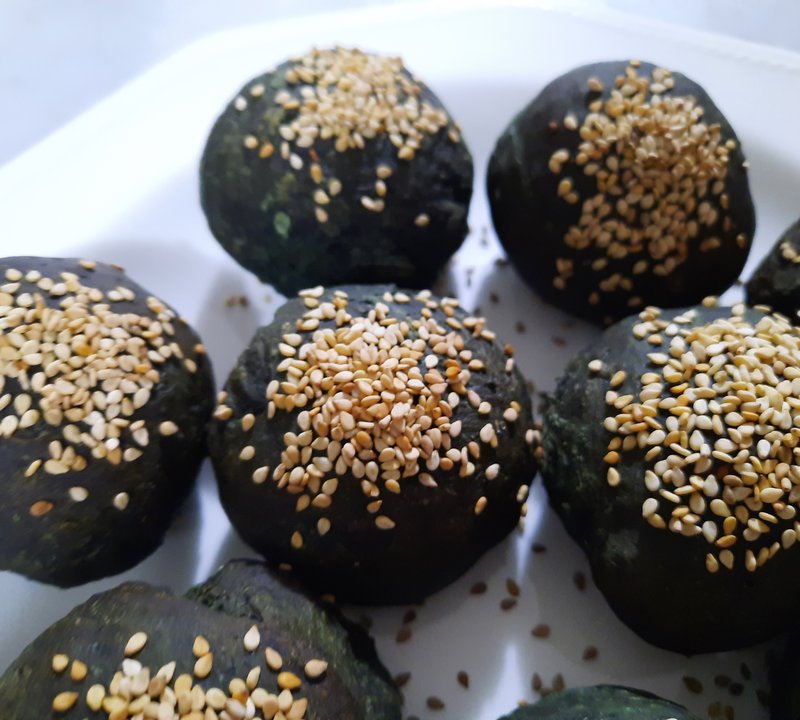 Panini all'alga spirulina