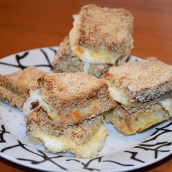 Stuzzichini di mozzarella al forno